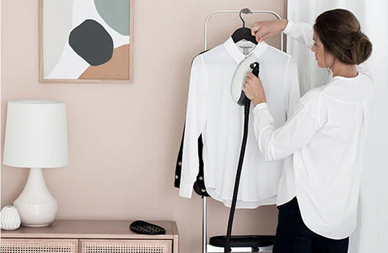 The best ironing systems, steam stations, and steamers. Laurastar Steam Irons.