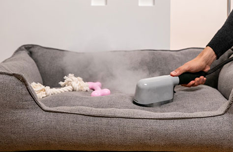 The best ironing systems, steam stations, and steamers. Laurastar Steam Irons.
