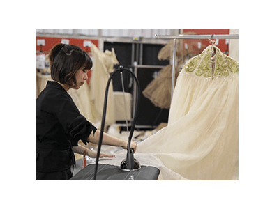 The best ironing systems, steam stations, and steamers. Laurastar Steam Irons.